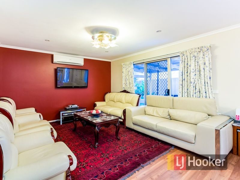 49 Tomasetti Crescent, Narre Warren VIC 3805