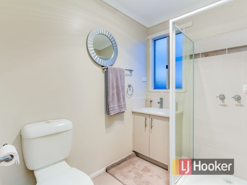 49 Tomasetti Crescent, Narre Warren VIC 3805