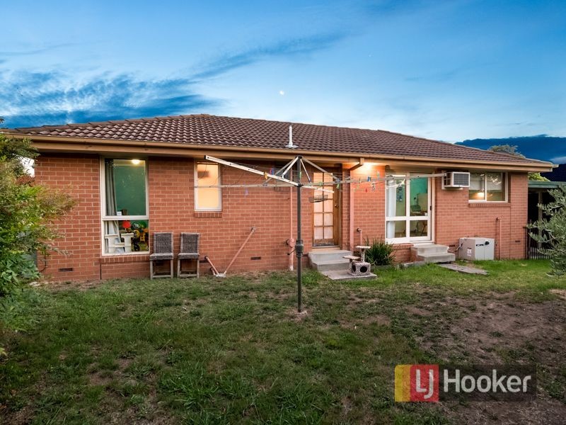 25 Kerrison Drive, Hampton Park VIC 3976