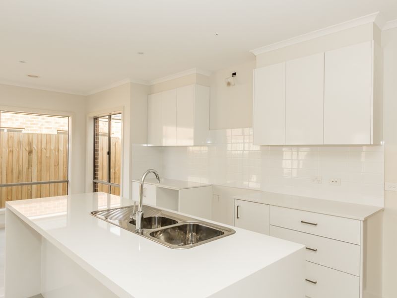 Lot 280 Fiorelli Boulevard, Cranbourne East VIC 3977