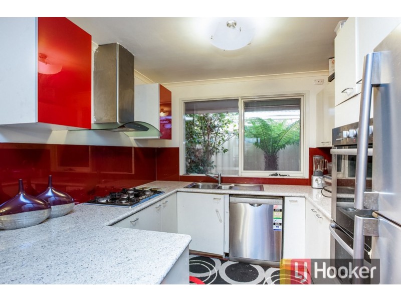 22 Horsfield Street, Cranbourne North VIC 3977