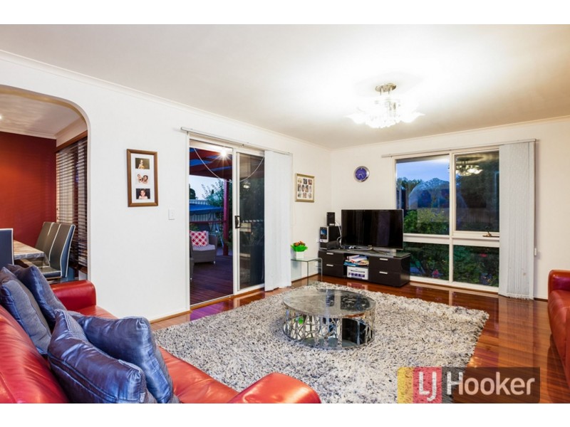 22 Horsfield Street, Cranbourne North VIC 3977