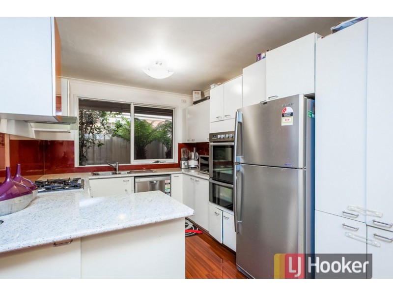 22 Horsfield Street, Cranbourne North VIC 3977