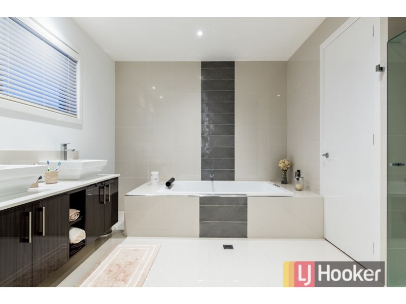 1 The Maples, Narre Warren VIC 3805