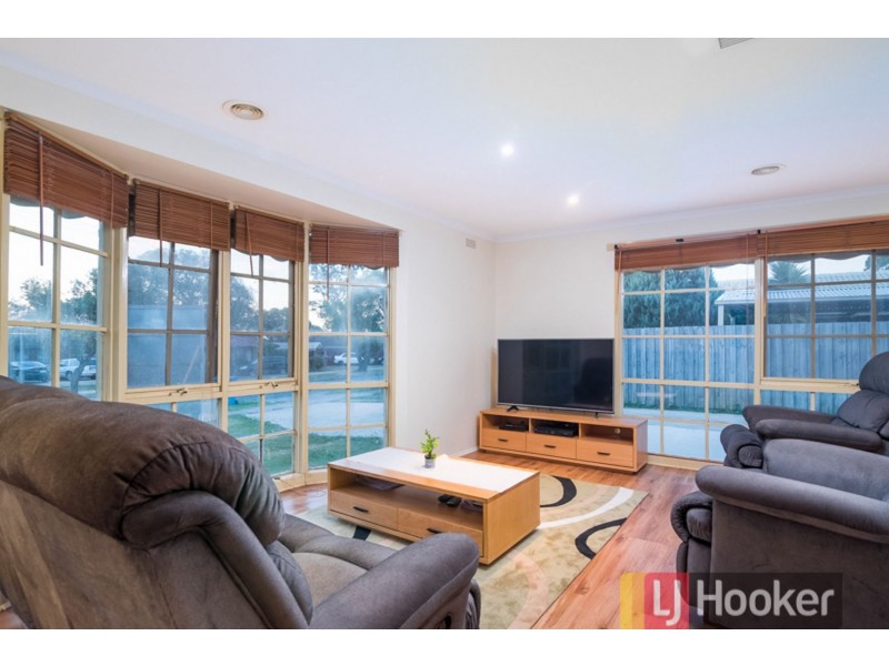 4 Sinclair Court, Hampton Park VIC 3976