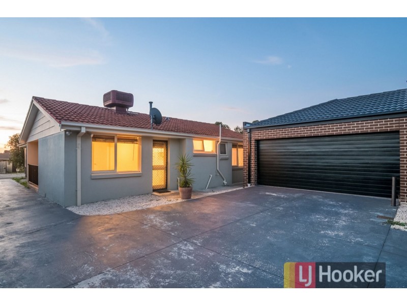 4 Sinclair Court, Hampton Park VIC 3976