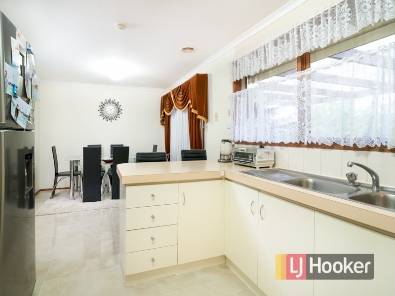 18 Cheryl Court, Hampton Park VIC 3976