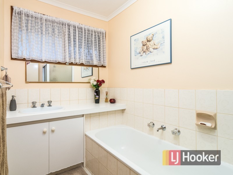 18 Cheryl Court, Hampton Park VIC 3976