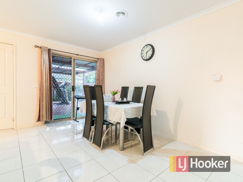 15 Esta Court, Carrum Downs VIC 3201