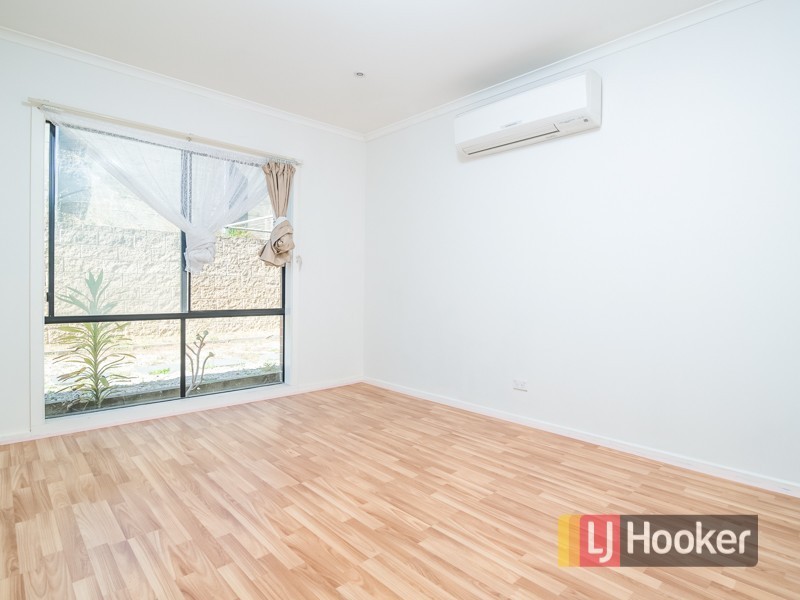 Unit 8/21 Kingfisher Drive, Doveton VIC 3177