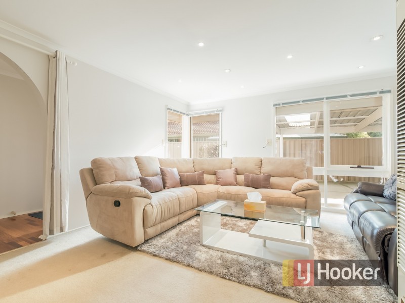11 Jade Court, Hampton Park VIC 3976