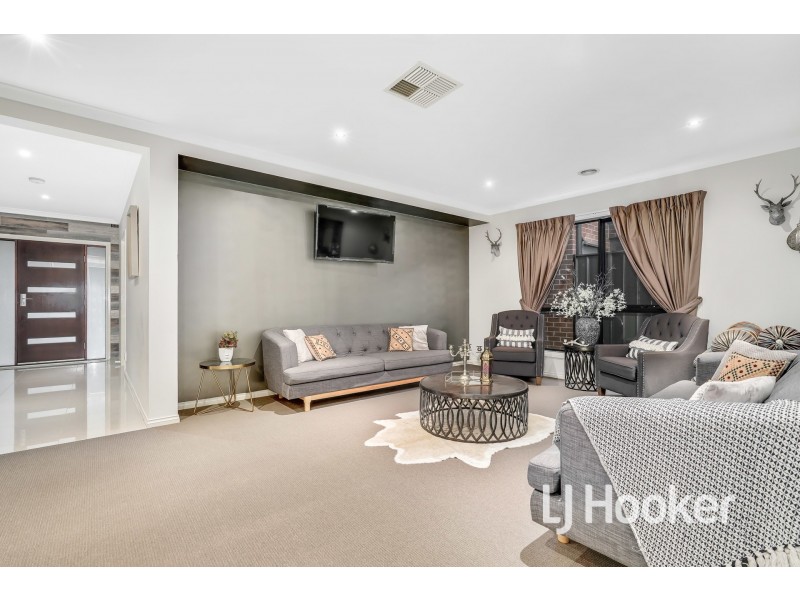 20 Connewara Crescent, Clyde North VIC 3978