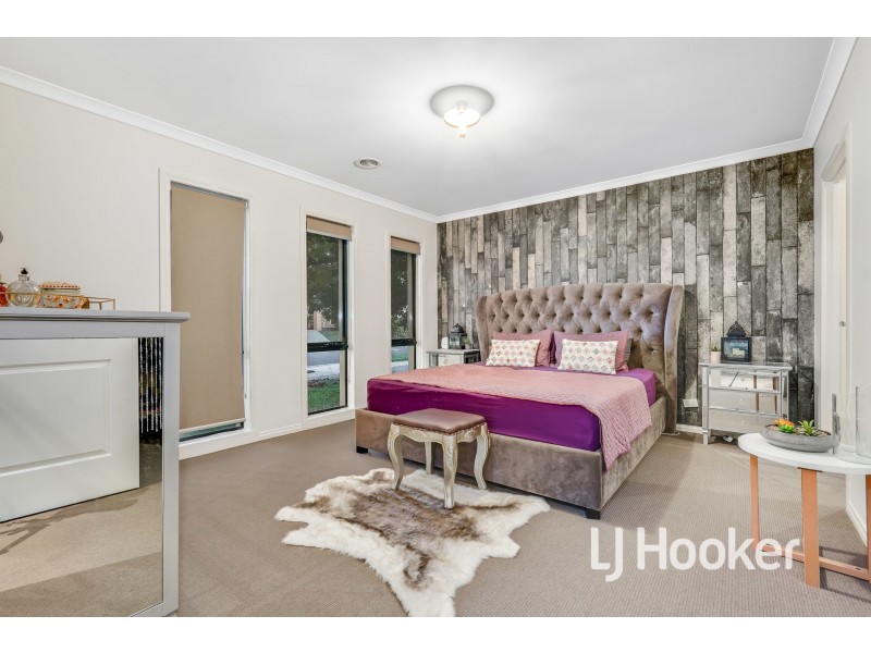 20 Connewara Crescent, Clyde North VIC 3978