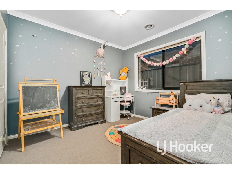 20 Connewara Crescent, Clyde North VIC 3978