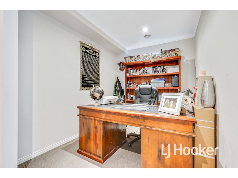 20 Connewara Crescent, Clyde North VIC 3978