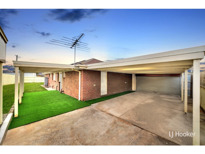 3 Geraldine Drive, Hampton Park VIC 3976