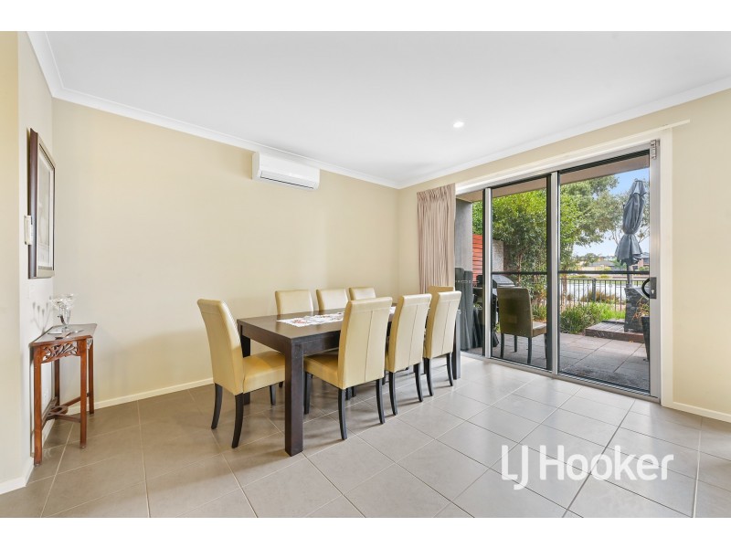 7 Albatross Drive, Pakenham VIC 3810