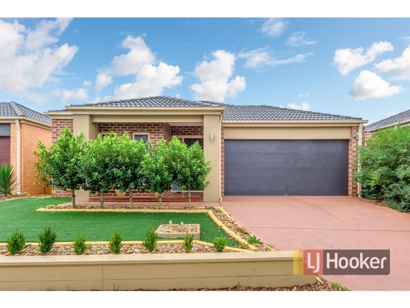 96 Sabel Drive, Cranbourne North VIC 3977