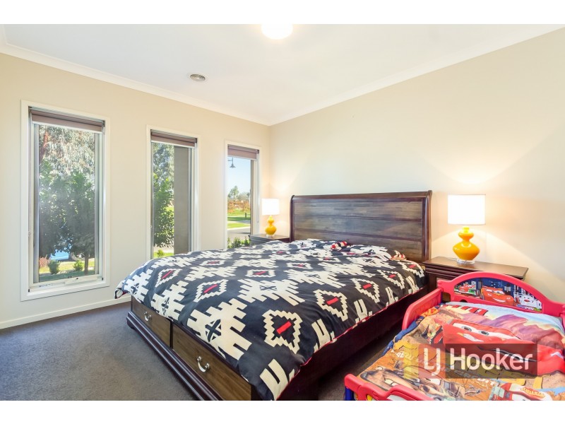 96 Sabel Drive, Cranbourne North VIC 3977