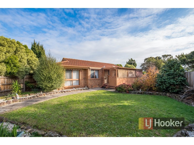 11 Kerrison Drive, Hampton Park VIC 3976