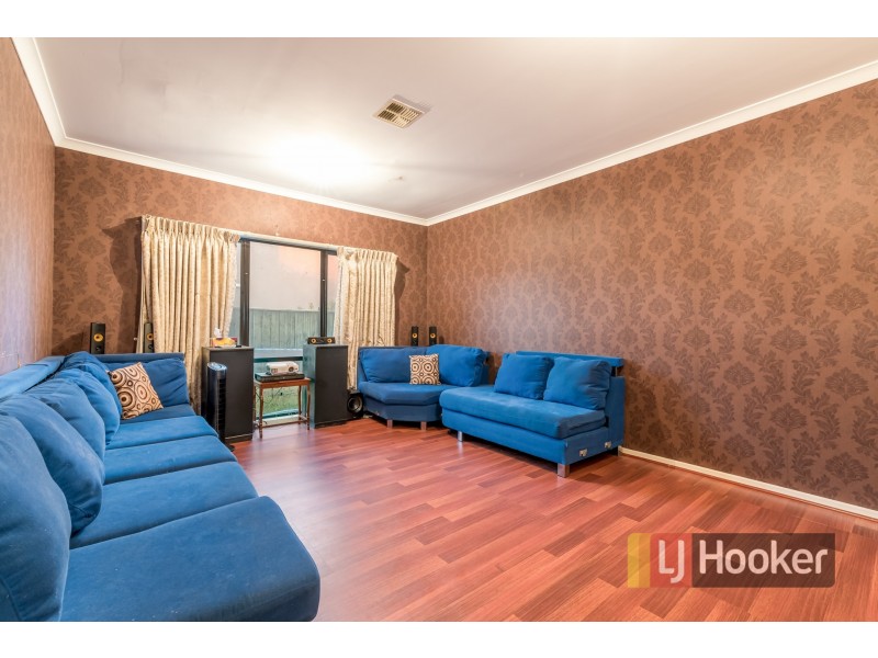 4 Black Swan Lane, Waterways VIC 3195