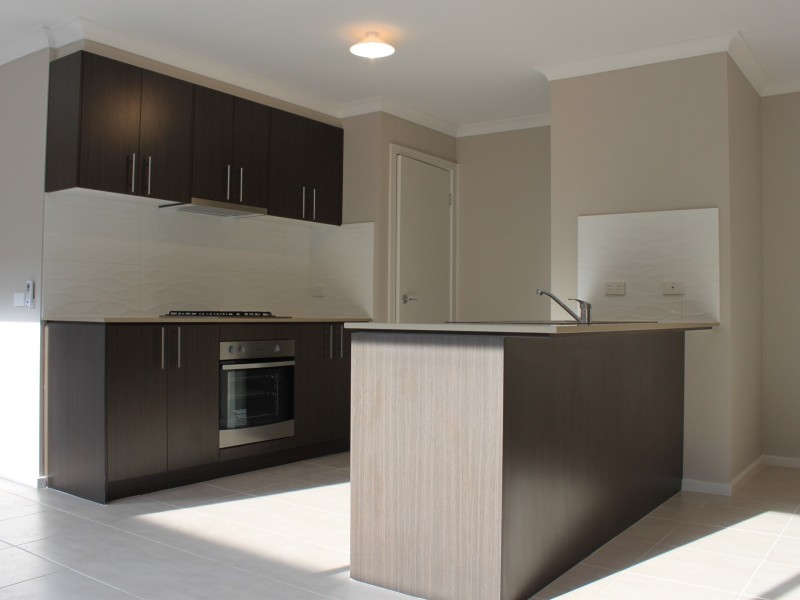 46. Parklink Drive, Cranbourne East VIC 3977