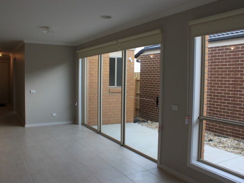 46. Parklink Drive, Cranbourne East VIC 3977