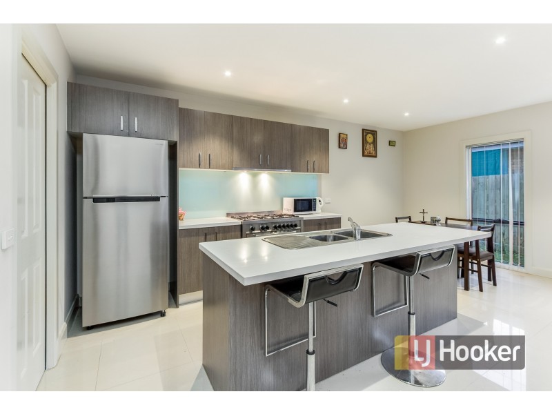 1B Alma Road, Hampton Park VIC 3976