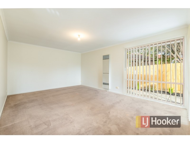 Unit 2/30 Huntington Drive, Hampton Park VIC 3976
