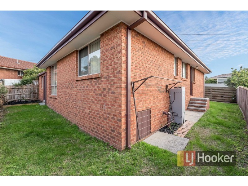 Unit 2/30 Huntington Drive, Hampton Park VIC 3976