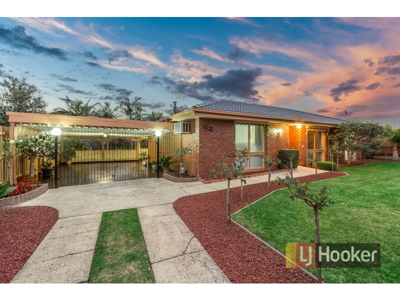 64 Millswyn Avenue, Hampton Park VIC 3976