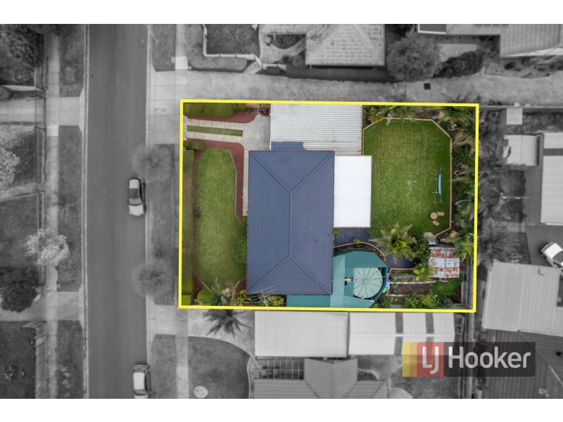 64 Millswyn Avenue, Hampton Park VIC 3976