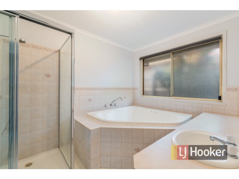 3 Lauren Drive, Hampton Park VIC 3976