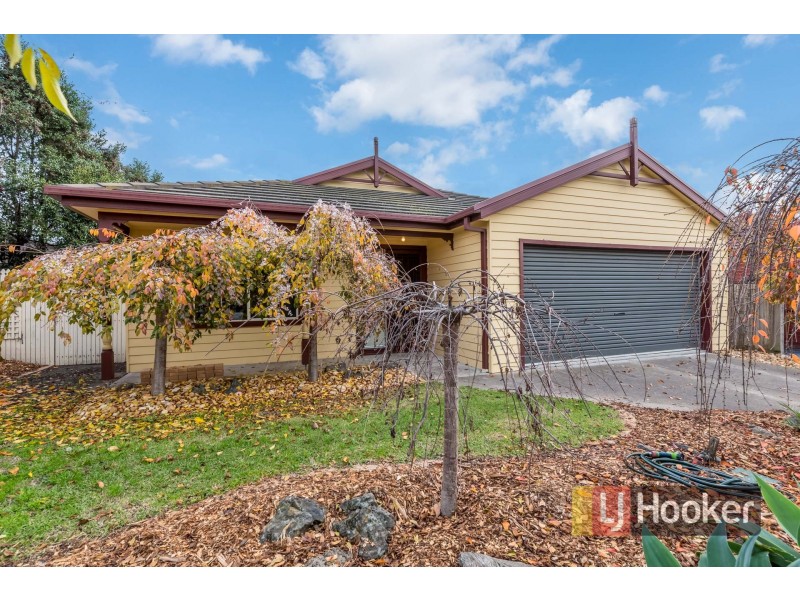 13 Yaraan Court, Hampton Park VIC 3976