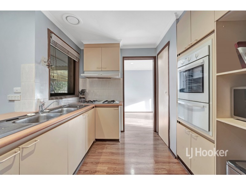 8 Brentnall Court, Hampton Park VIC 3976