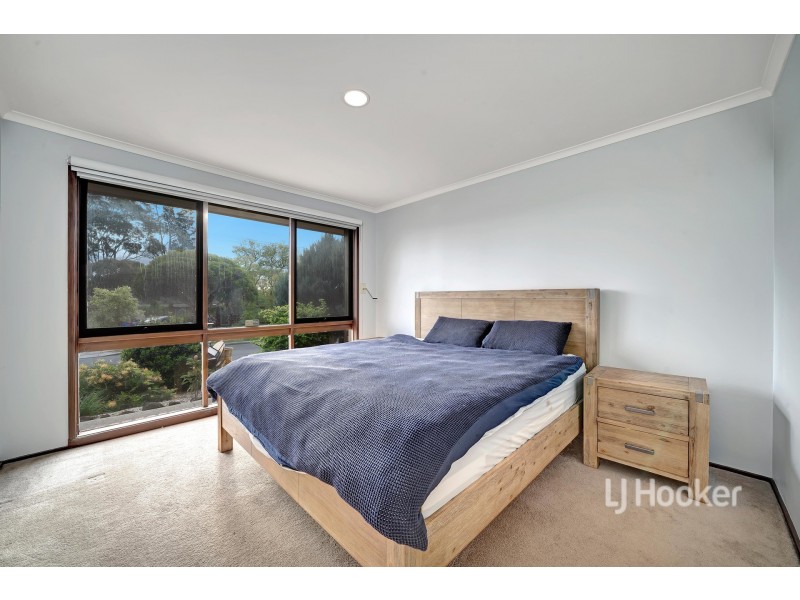 8 Brentnall Court, Hampton Park VIC 3976