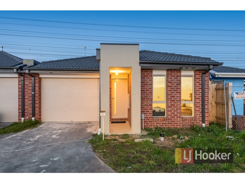 47 Sallys Run, Hampton Park VIC 3976