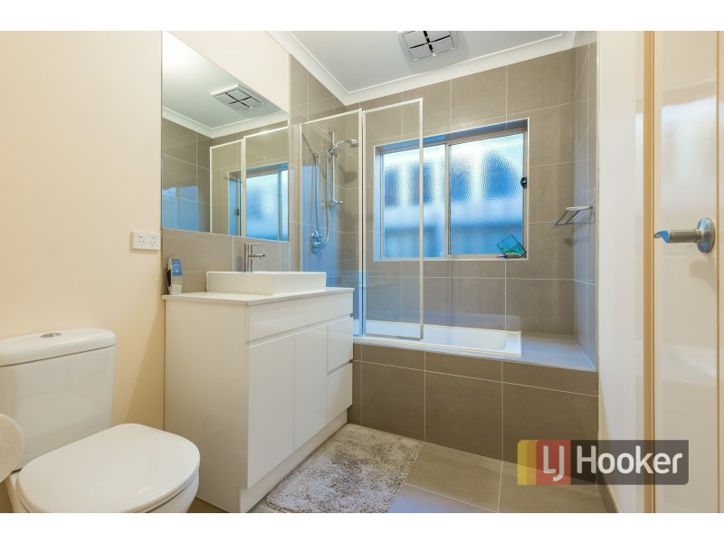 47 Sallys Run, Hampton Park VIC 3976