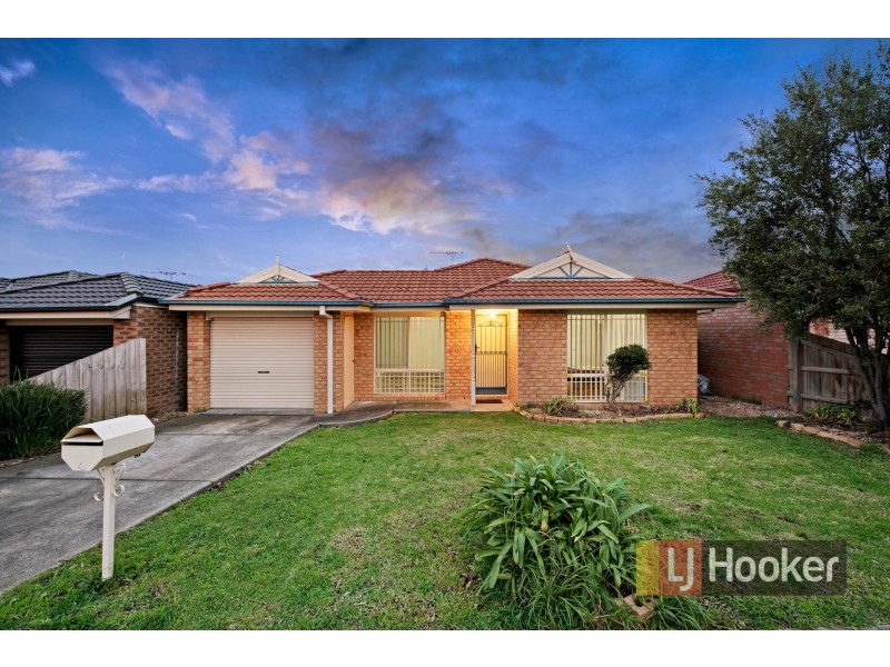 4 Otley Way, Cranbourne East VIC 3977