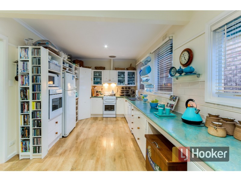 9 Leeside Street, Dandenong North VIC 3175