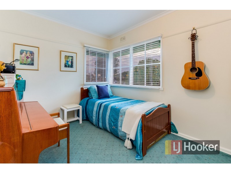 9 Leeside Street, Dandenong North VIC 3175