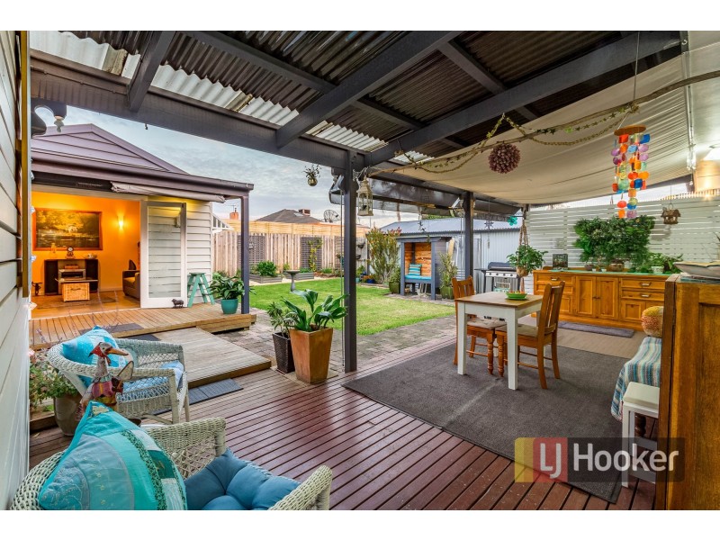 9 Leeside Street, Dandenong North VIC 3175