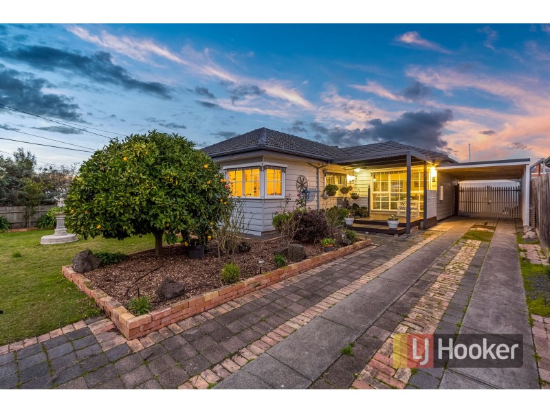 9 Leeside Street, Dandenong North VIC 3175