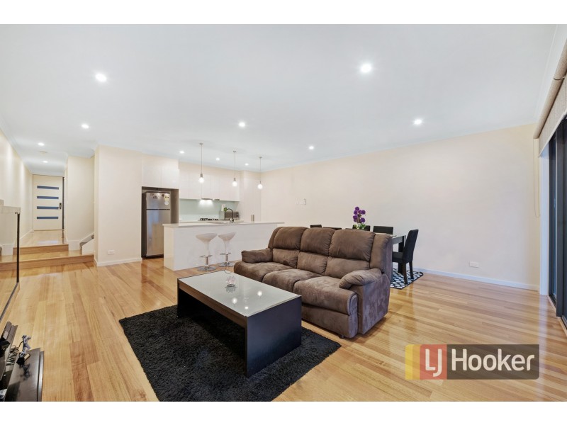 Unit 2/1 Kirstina Road, Glen Waverley VIC 3150