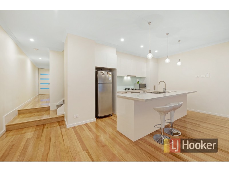 Unit 2/1 Kirstina Road, Glen Waverley VIC 3150