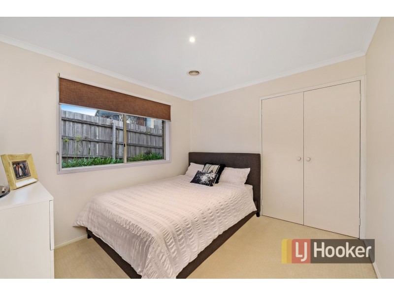 16 Pallidus Way, Narre Warren VIC 3805