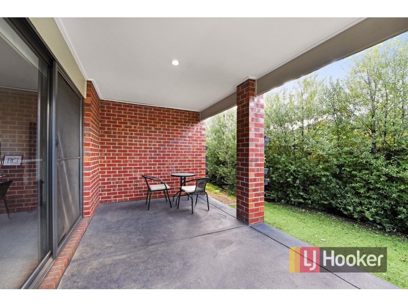 35 Morphetville Street, Clyde North VIC 3978