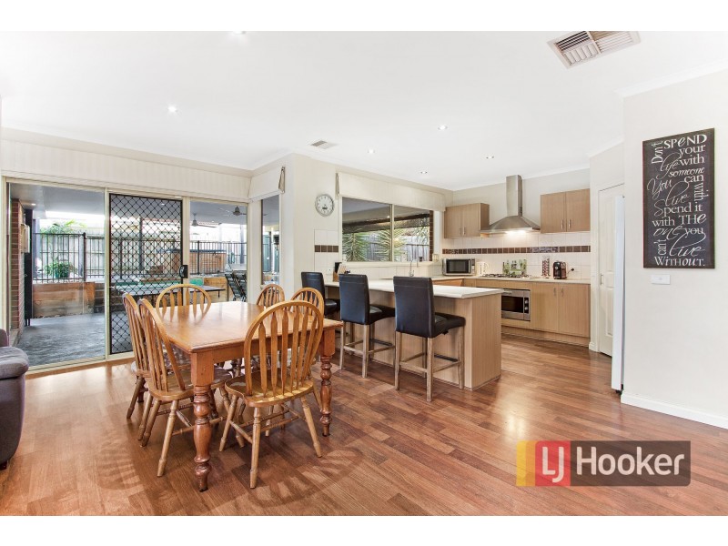 6 Kingsley Court, Lynbrook VIC 3975