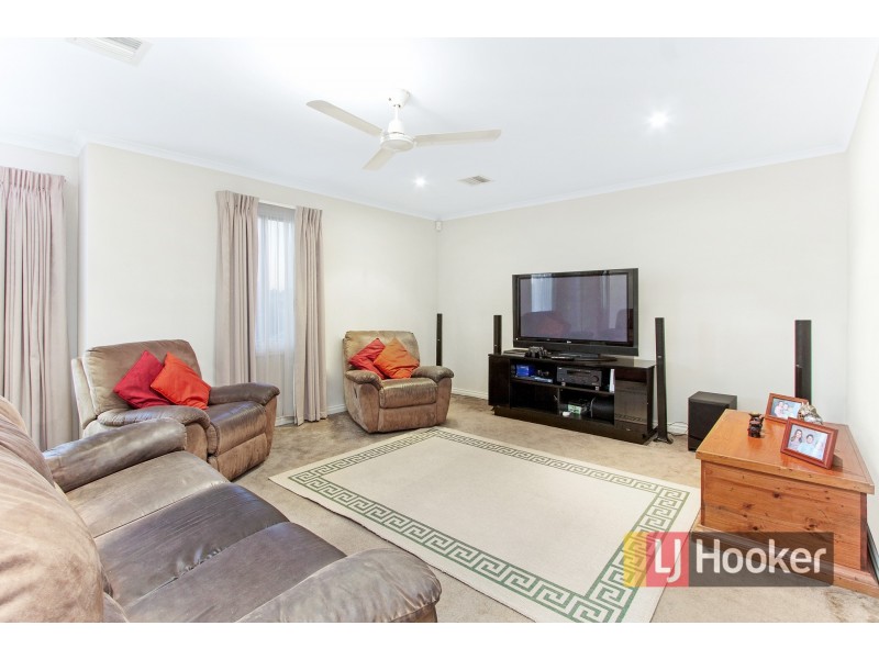 6 Kingsley Court, Lynbrook VIC 3975