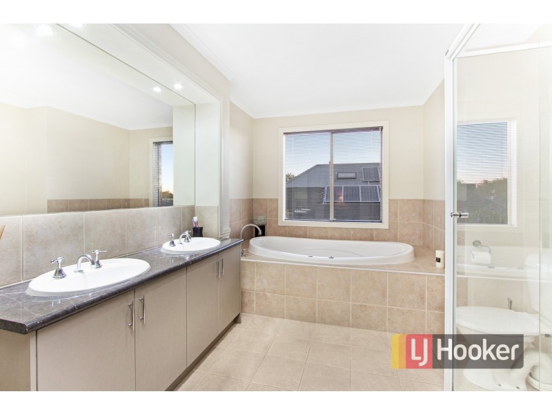 6 Kingsley Court, Lynbrook VIC 3975